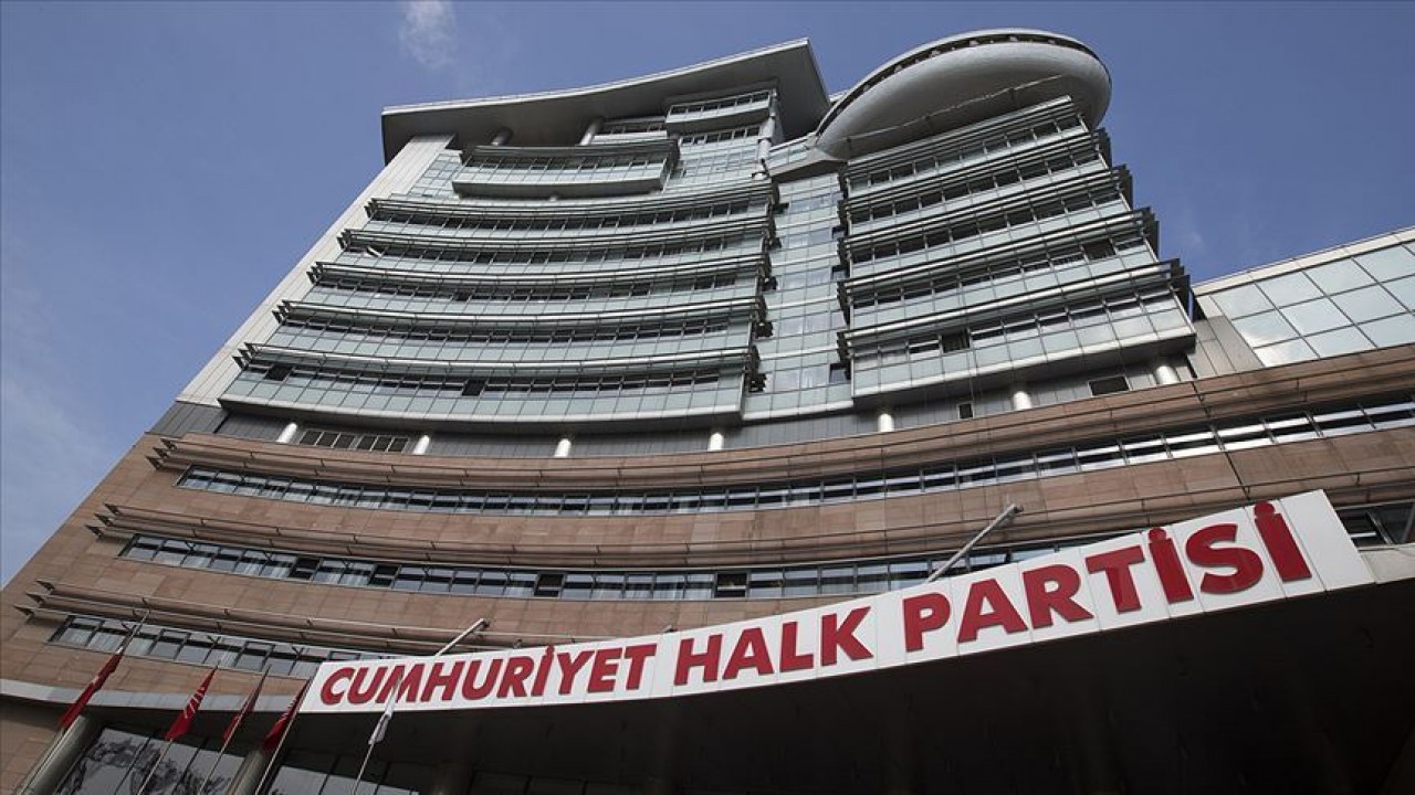 CHP'nin bilgi işlem sorumlusu gözaltına alındı