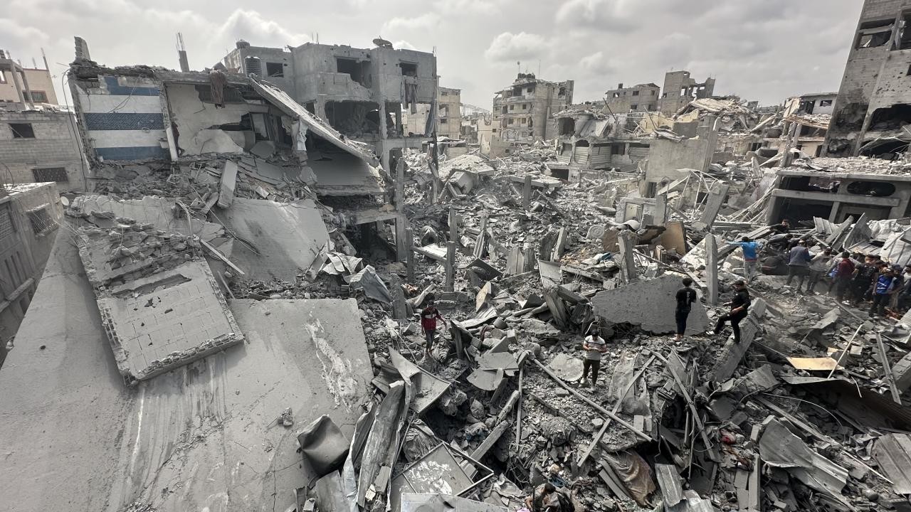 Soykırımcı İsrail'in Gazze'ye saldırılarında can kaybı 69 bin 176’ya yükseldi