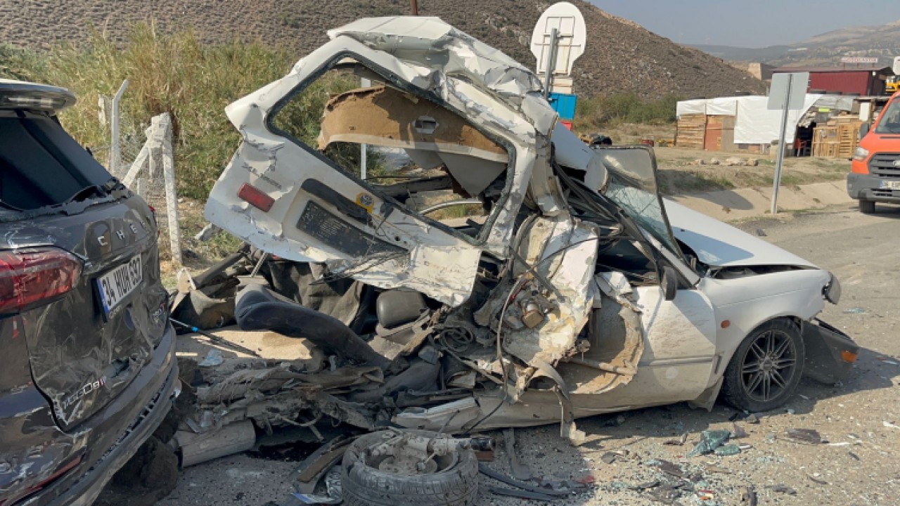 Kamyon dehşeti: 6 araca çarptı, yaralılar var