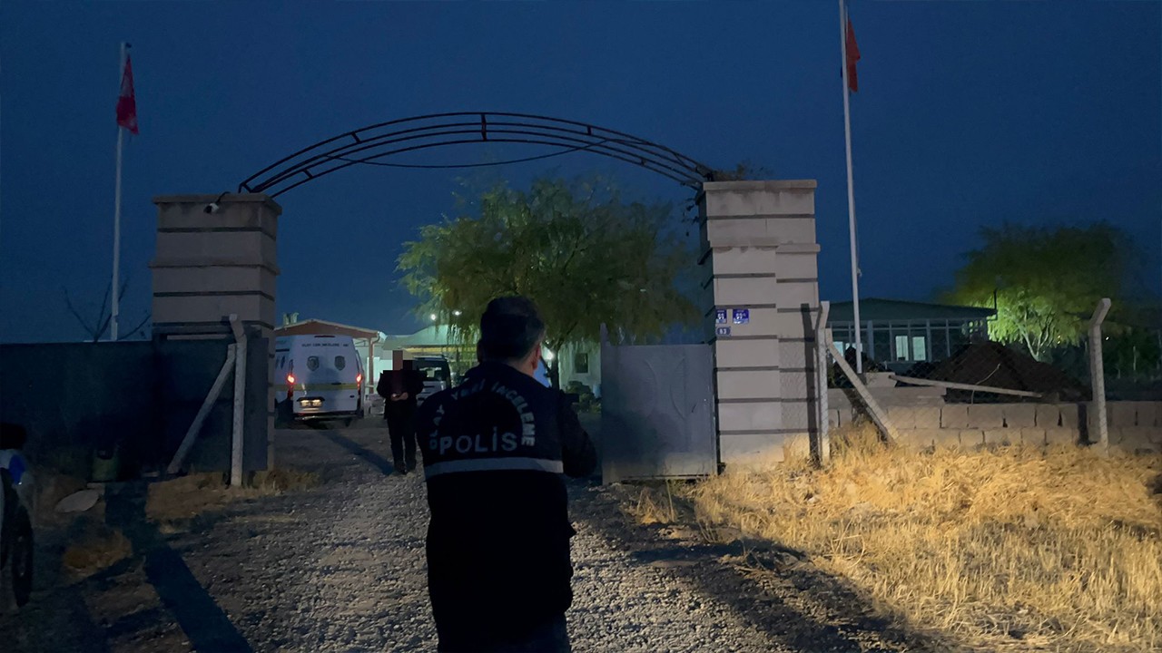 Miras meselesi yüzünden çıkan kavgada 4 akrabasını bıçakla yaraladı