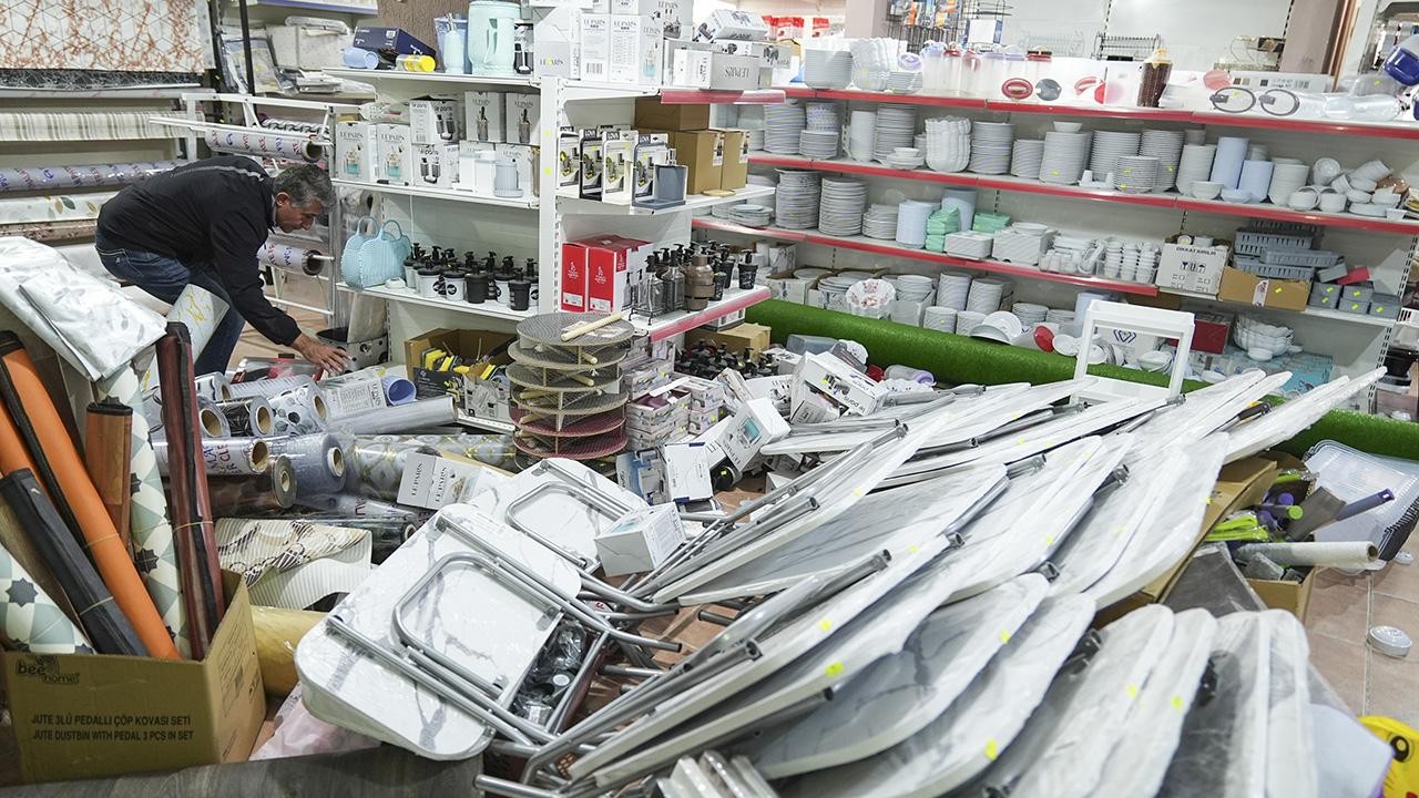 Deprem bölgesi Sındırgı’da esnafa yeni kredi ve destek imkanı