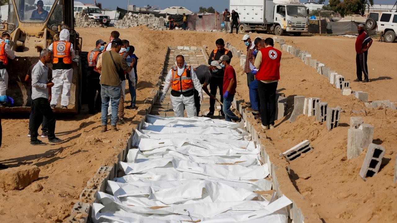 DSÖ: Gazze'de 900'den fazla kişi tıbbi tahliye beklerken hayatını kaybetti