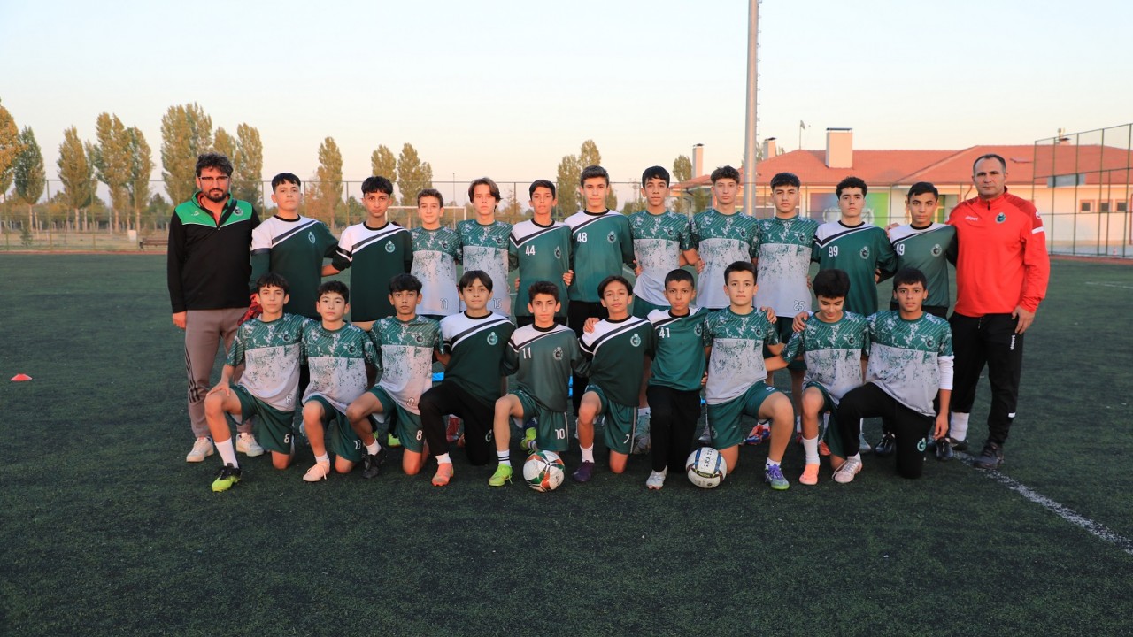 Karatay Belediyespor altyapısı Konya futbolunun gururu oldu