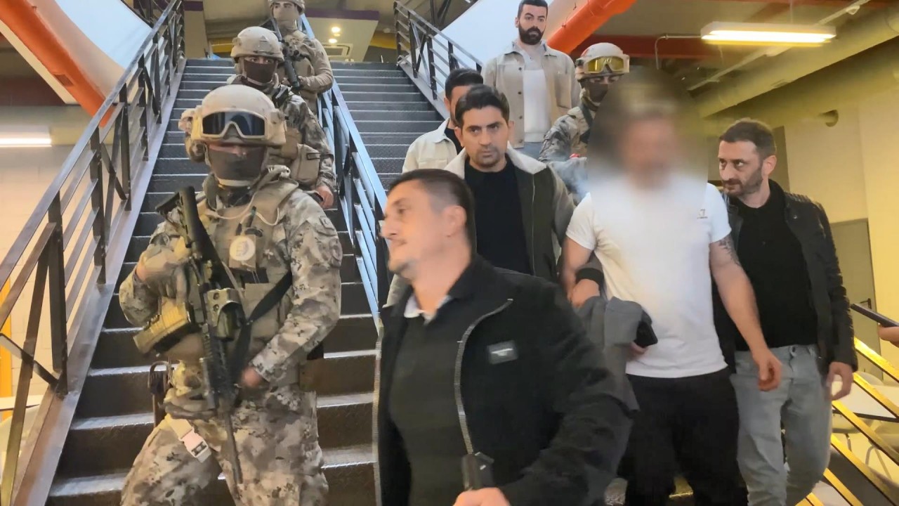 Oyuncak silahla TV basmıştı! Tutuklandı