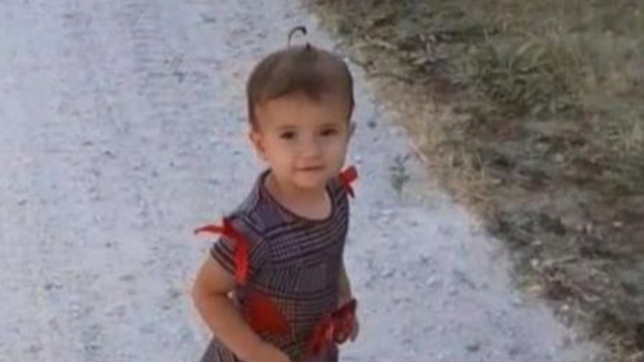 Babasının kullandığı traktörün altında kalan 2 yaşındaki Hayrunnisa öldü