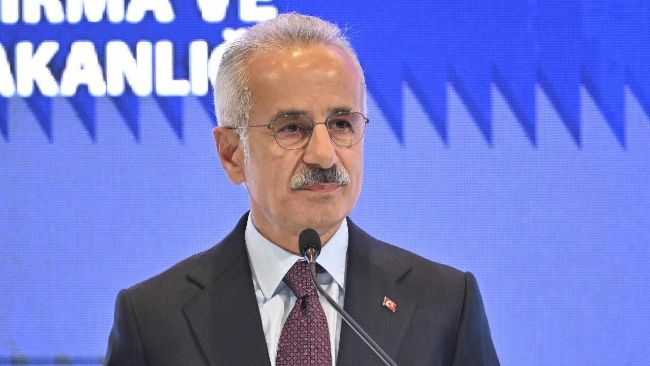 Bakan Uraloğlu: Ülkemize yaklaşık 300 milyar dolarlık ulaştırma ve altyapı yatırımı yaptık