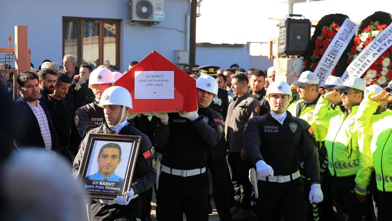 Kazada şehit olan polis son yolculuğuna uğurlandı