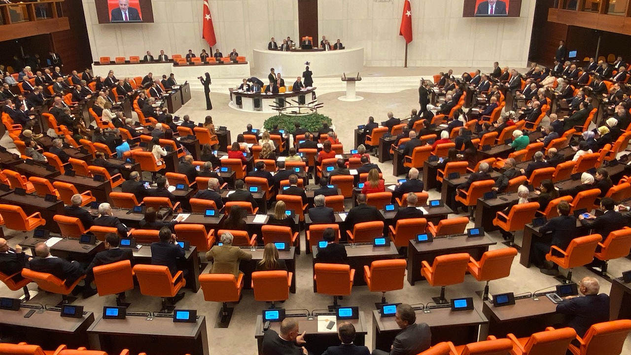 TBMM'de turizm ve vakıflarla ilgili düzenlemeler görüşülmeye devam edilecek