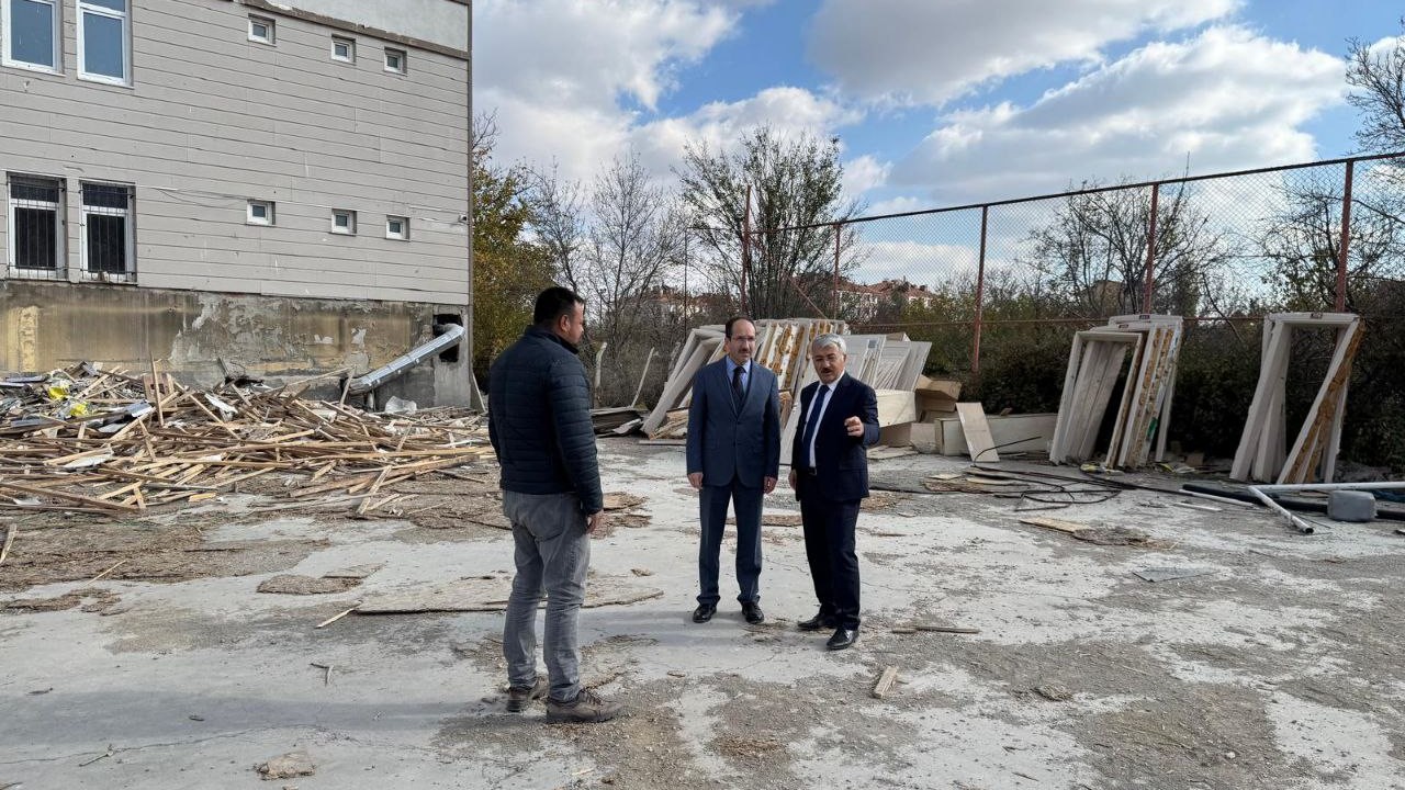 Akşehir Kaymakamı Mustafa Yiğit’ten yeni Müftülük Hizmet Binasına yerinde inceleme