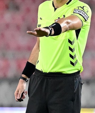 Yasa dışı bahis operasyonunda 4'ü hakem 40 kişi yakalandı: 3 milyar 700 milyon TL'yi yurt dışına kaçırmışlar