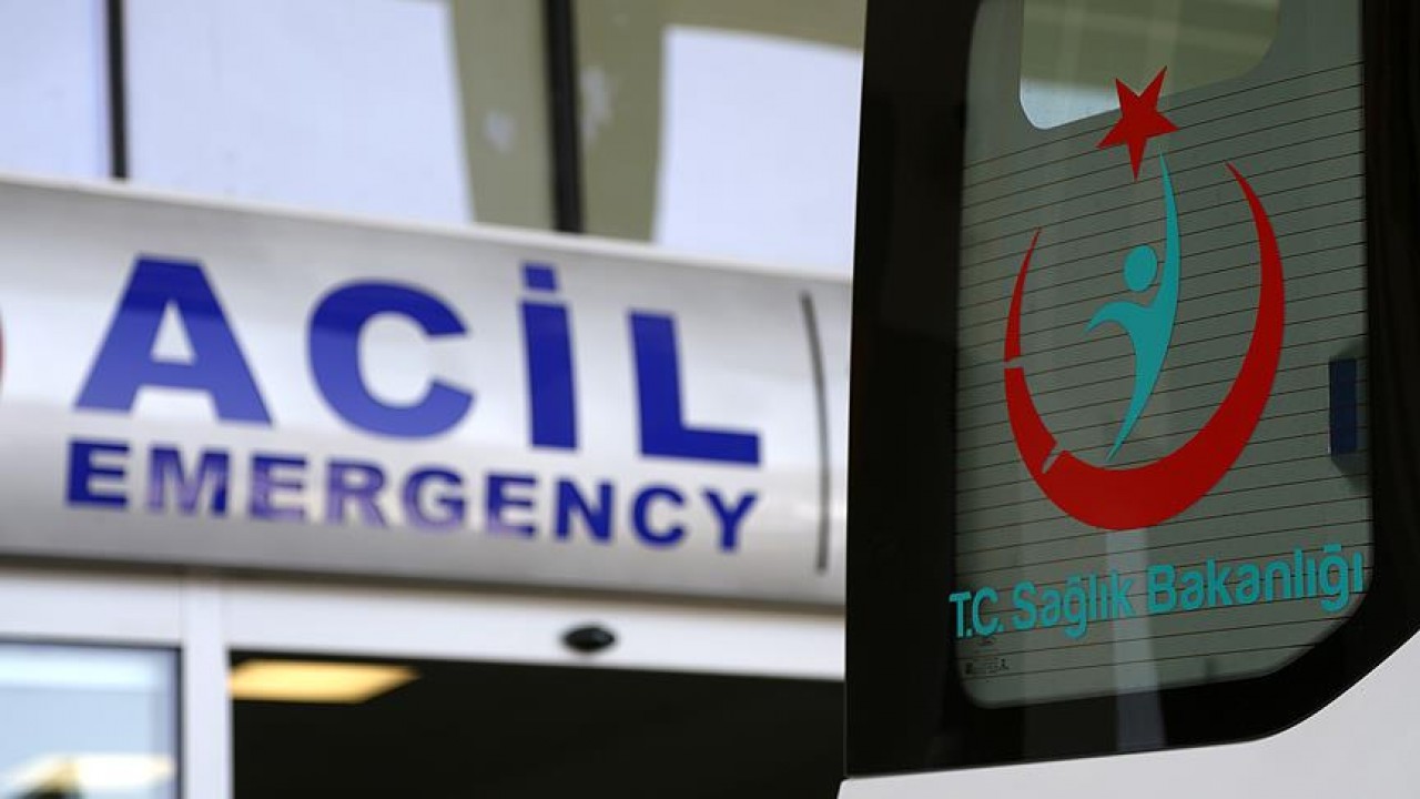 29 öğrenci mide bulantısı, kusma ve karın ağrısı şikayetiyle hastaneye kaldırıldı