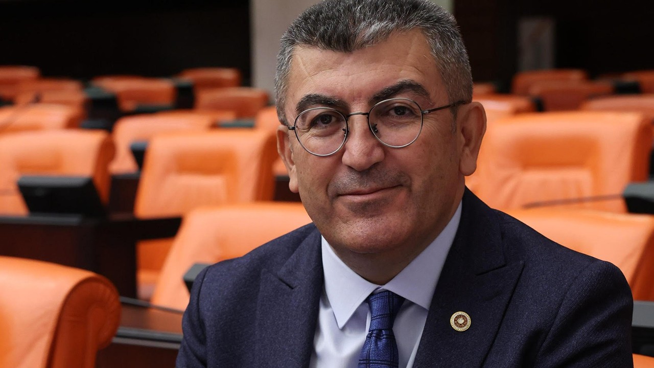 AK Parti Konya Milletvekili Hasan Ekici'den 24 Kasım Öğretmenler Günü mesajı