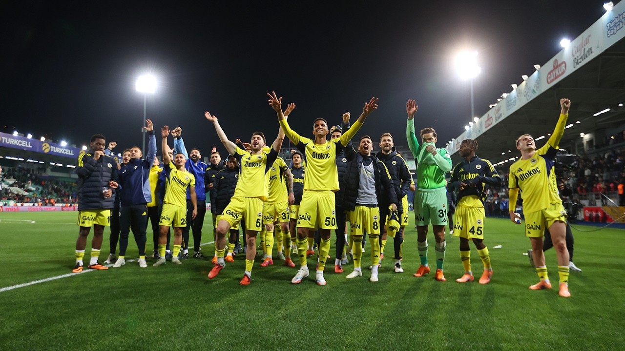 Fenerbahçe hata yapmadı! Rizespor karşısında müthiş dönüş