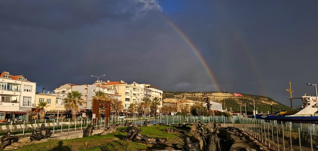 Çanakkale’de gökkuşağı