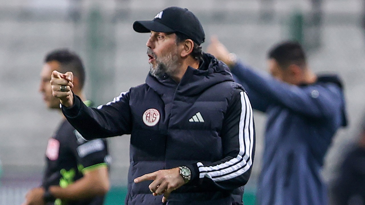 Antalyaspor Teknik Direktörü Erol Bulut: Konya’da alınan 1 puan değerli