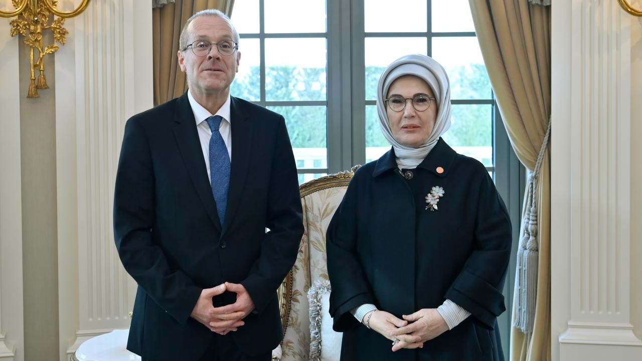 Emine Erdoğan DSÖ heyeti ile görüştü