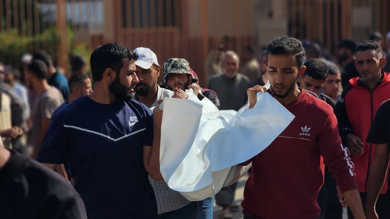 Gazze'de can kaybı 69 bin 775'e yükseldi