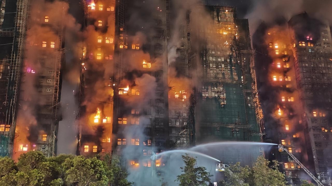 8 apartmanın bulunduğu sitede yangın faciası: Ölü sayısı 83'e çıktı