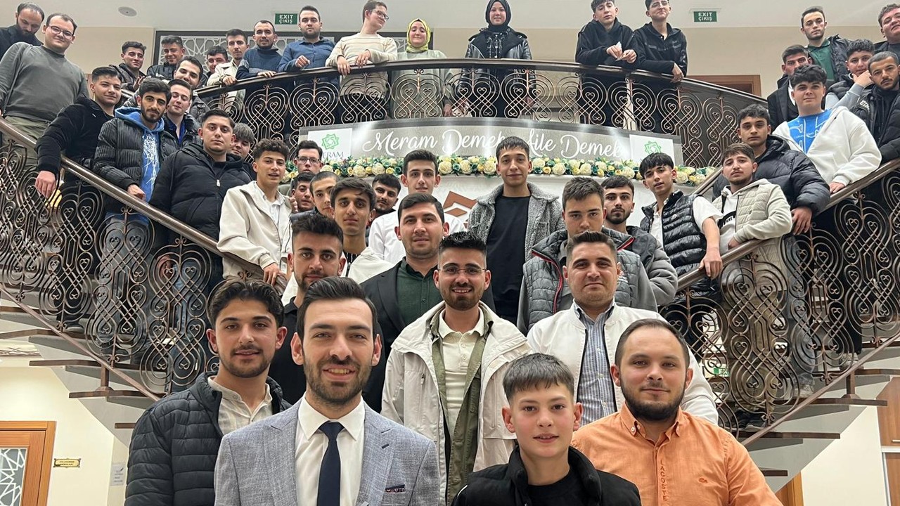 AK Parti Meram Gençlik Kolları, gençlerle buluştu