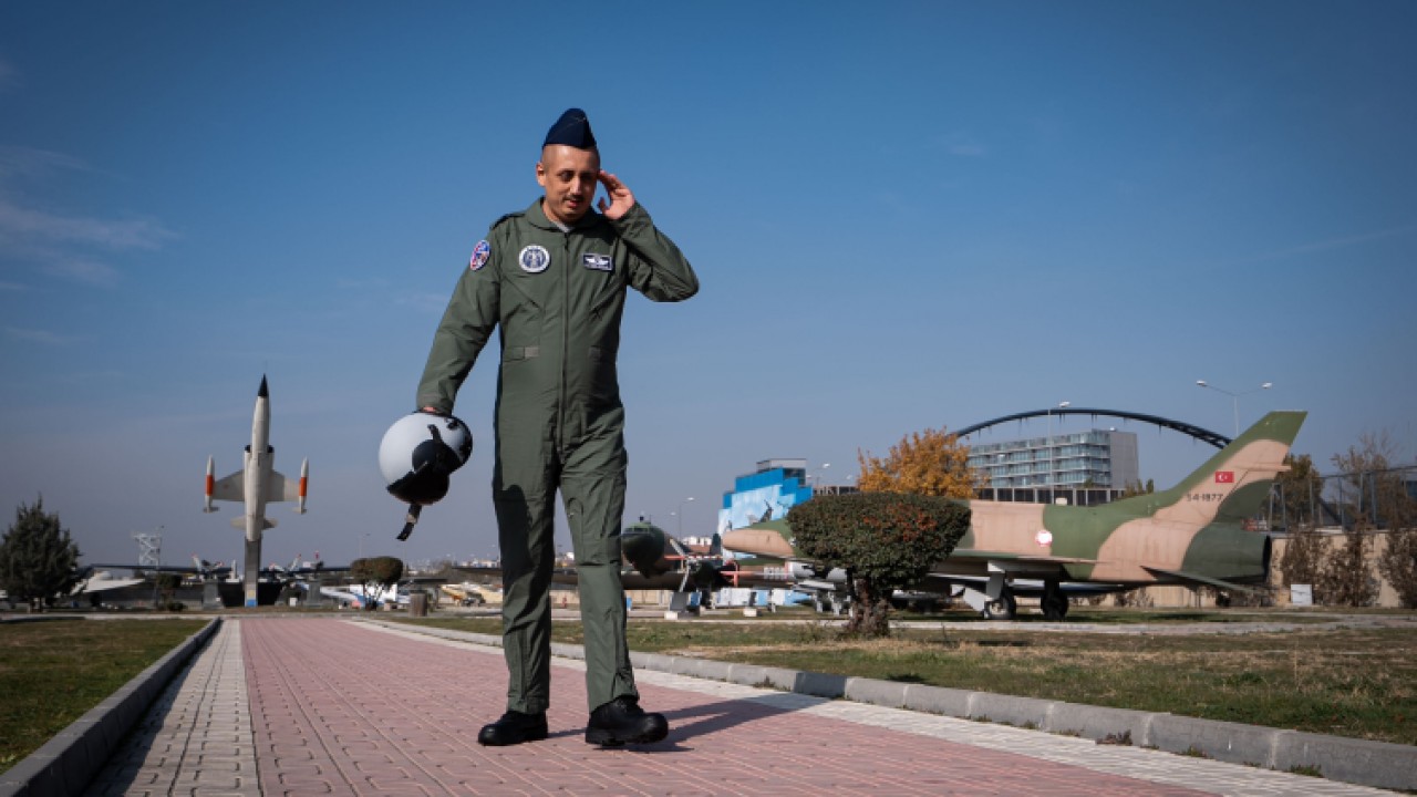 MSB, engelli gencin pilotluk hayalini gerçekleştirdi