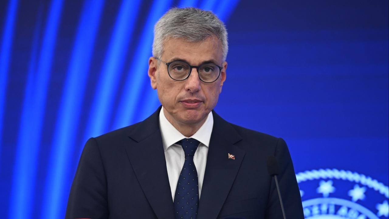 Sağlık Bakanı Memişoğlu'ndan yeni personel alımı açıklaması