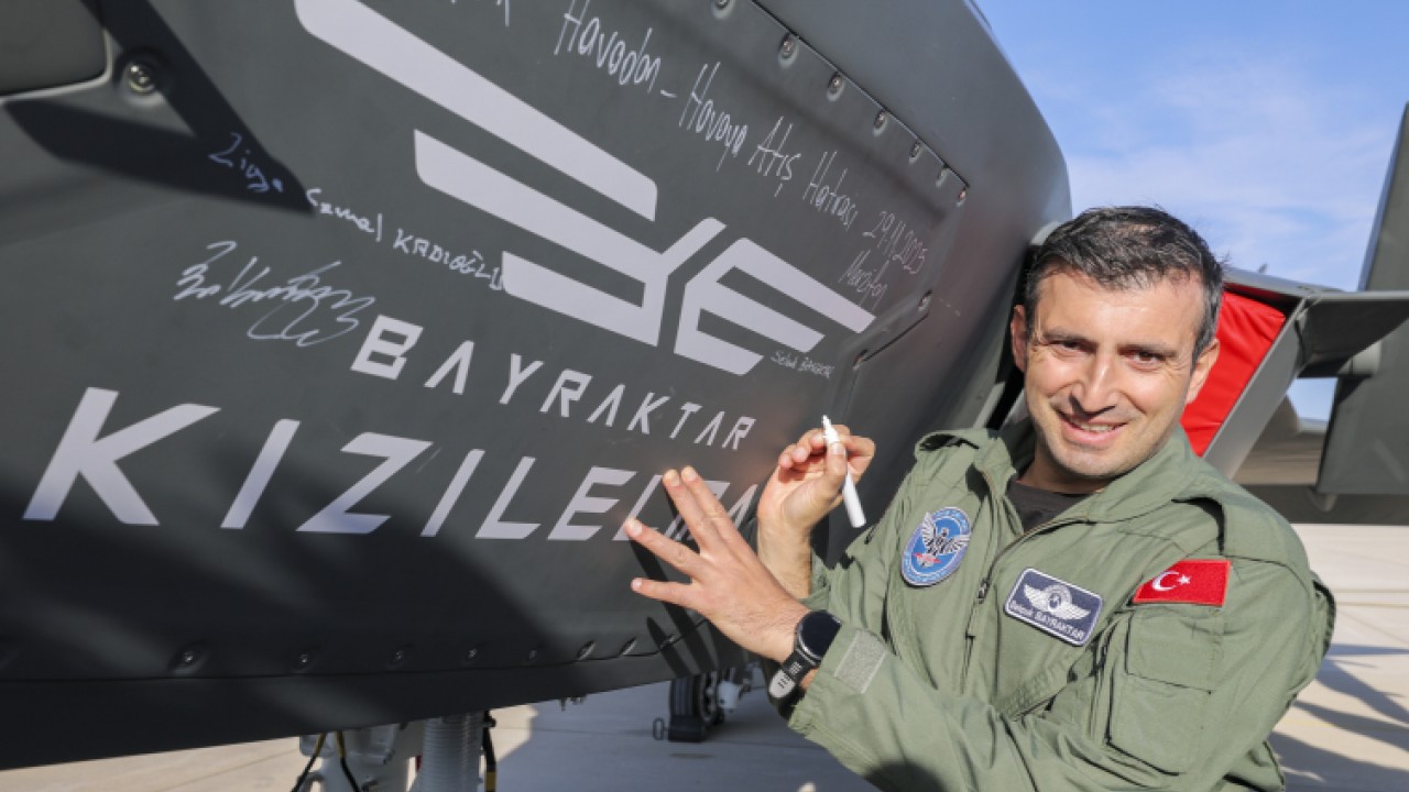 Bayraktar KIZILELMA'dan dünyada bir ilk