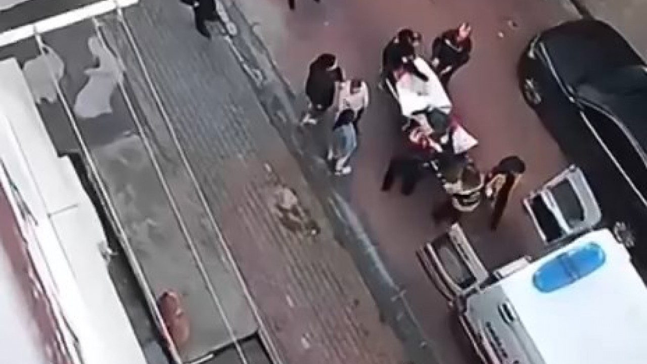 Darbedip yaraladığı eşini eve kilitledi