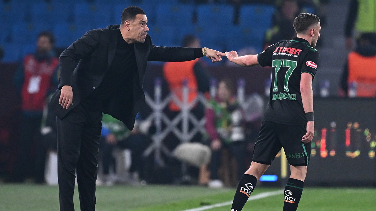 Konyaspor Teknik Direktörü Çağdaş Atan: “Oyuncularımla gurur duyuyorum”