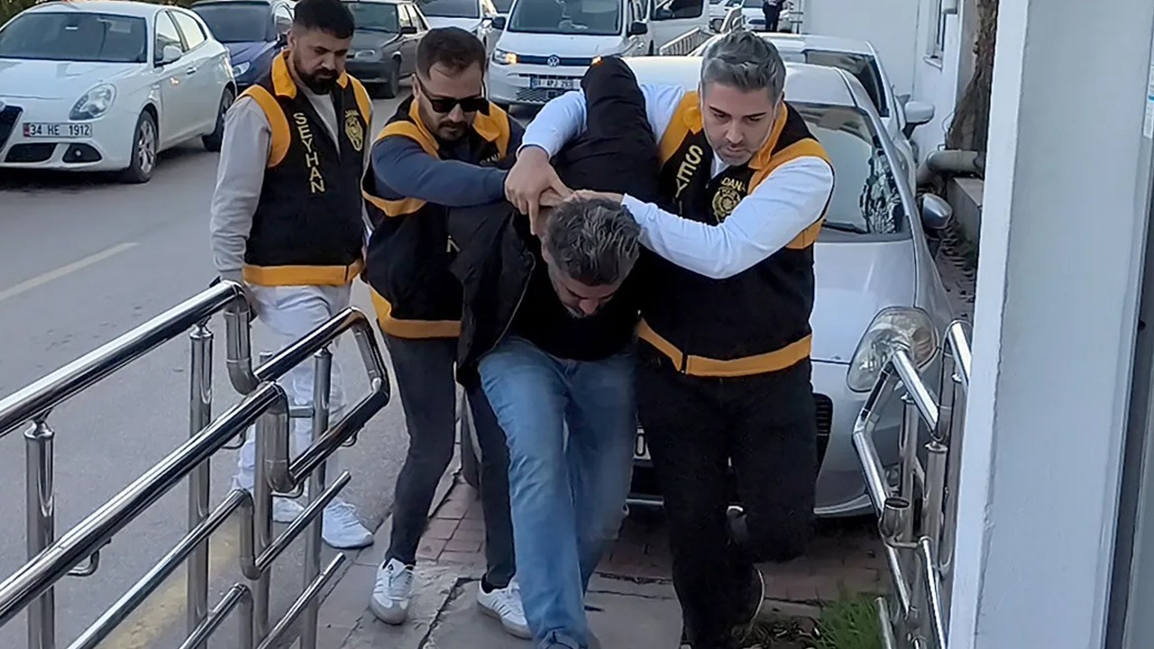 7 kitap yazdı, konferanslar verdi... Cinayetten arandığı ortaya çıktı