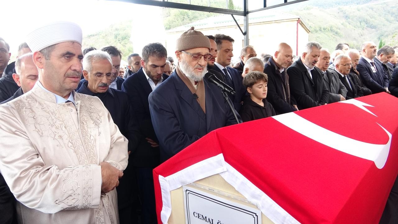 Eski AK Parti Milletvekili Öztürk, son yolculuğuna uğurlandı