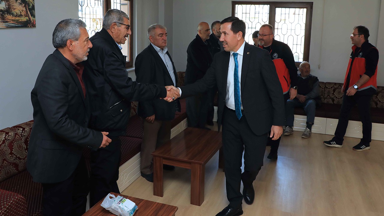 Karatay Belediye Başkanı Hasan Kılca emeklilerle bir araya geldi