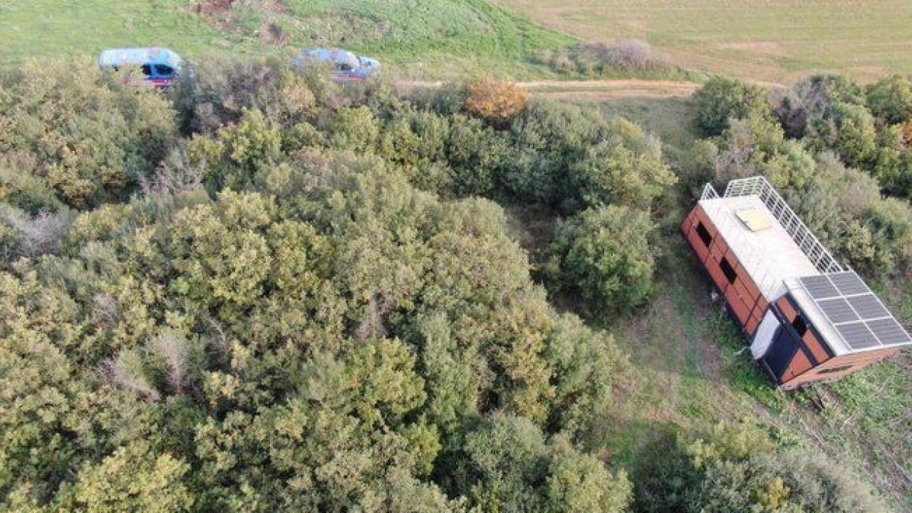 Şaka değil gerçek... Evi, içindeki eşyalarla birlikte çaldılar