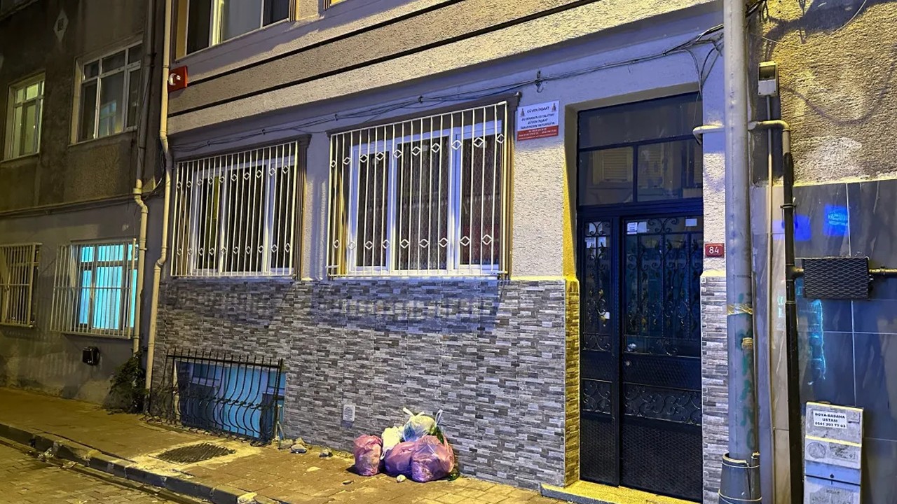 7 yaşındaki üvey kardeşini döverek öldüren abla serbest