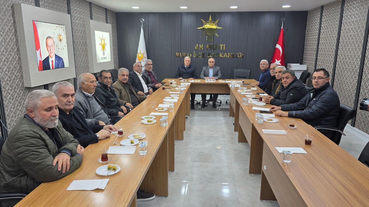 "Geçmişten Geleceğe Yerel Yönetim Vizyonu" toplantısı Kulu'da birlik mesajı verdi