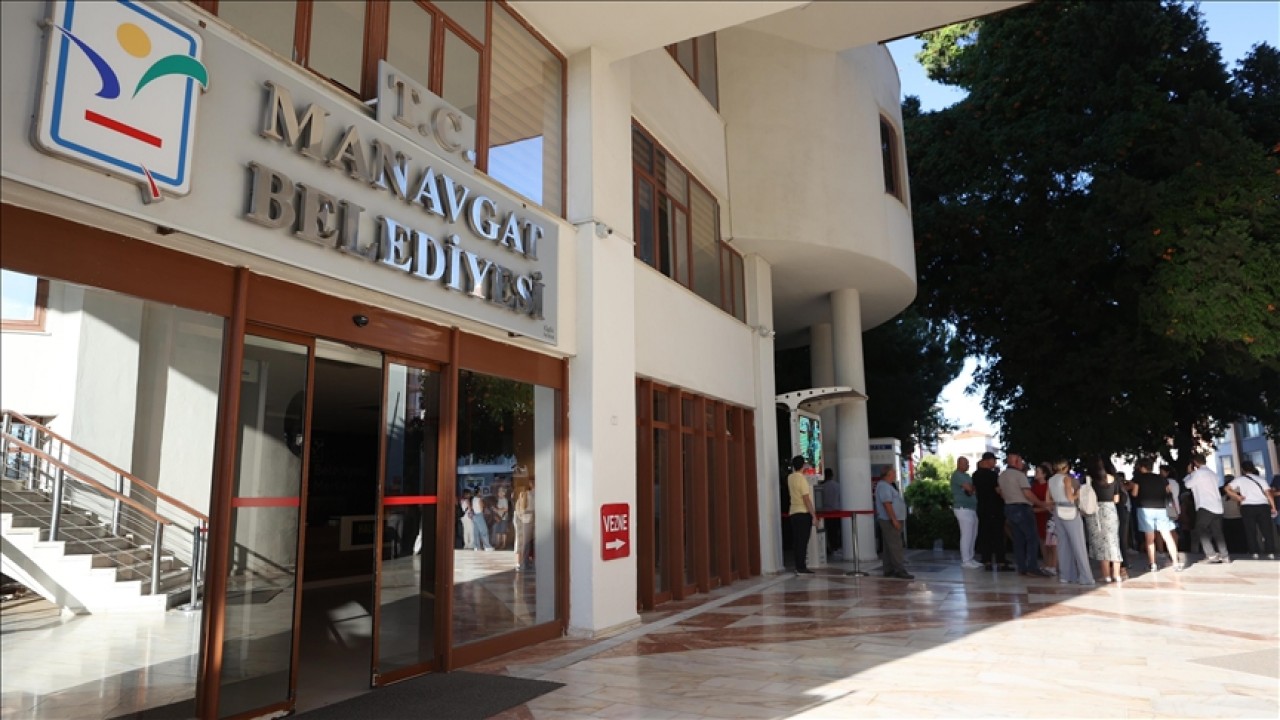 Manavgat Belediyesi'nde "rüşvet" davasında 3 tahliye