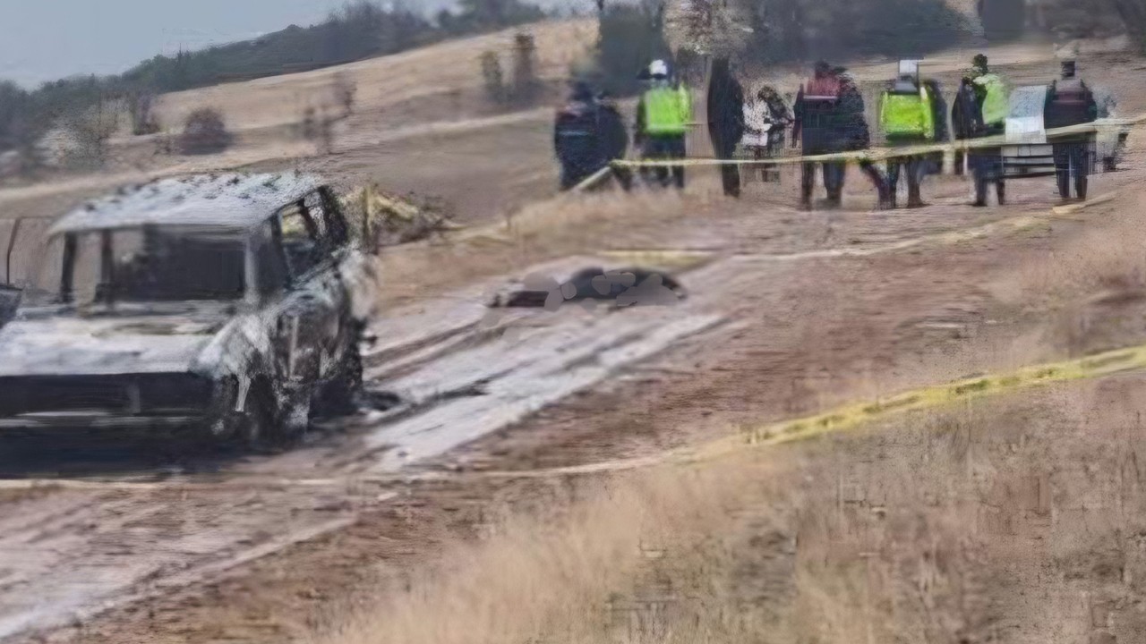 Yanmış otomobilin yanında cesedi bulunan 2 çocuk babası adamın kayıp başı aranıyor