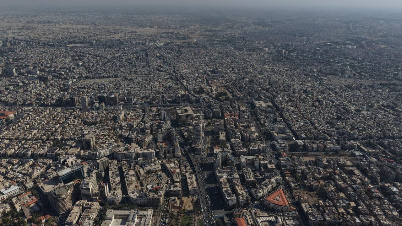 Suriye'nin başkenti Şam’da patlama sesleri duyuldu