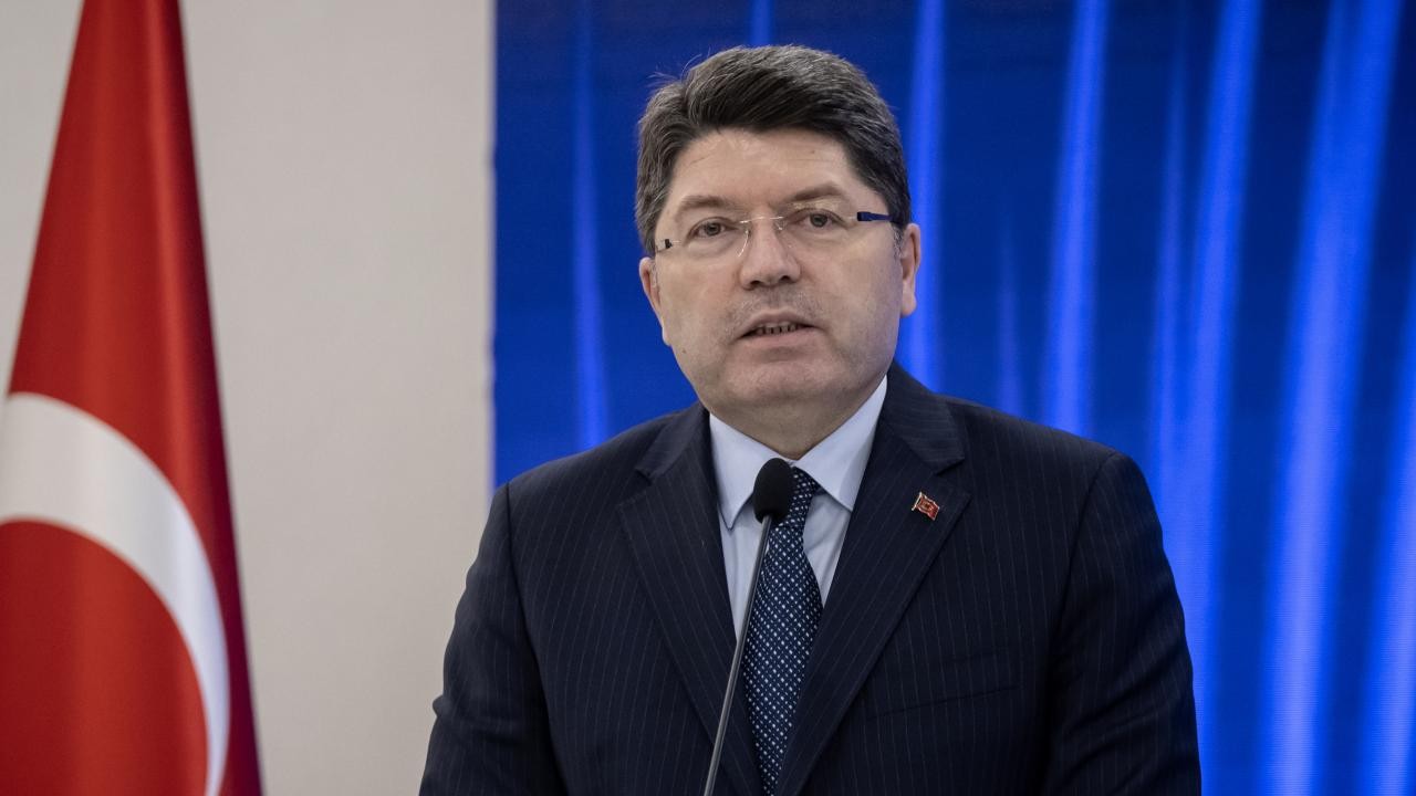 Bakan Tunç: Türkiye, Avrupa'nın ve insanlığın yükünü omuzlamıştır