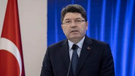 Bakan Tunç: Türkiye, Avrupa'nın ve insanlığın yükünü omuzlamıştır