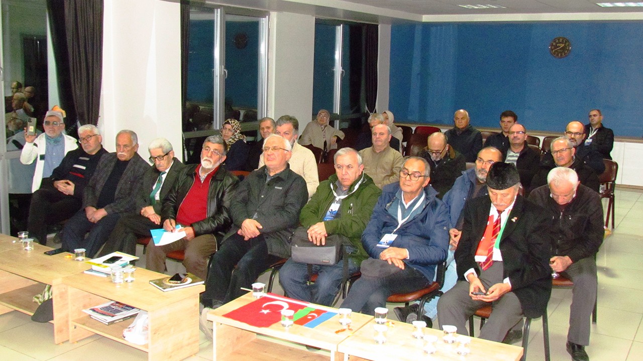 Kadim Konya mutfağının uzmanı Yazar Saime Yardımcı Aydınlar Ocağı’nda Konya kültürünü anlattı