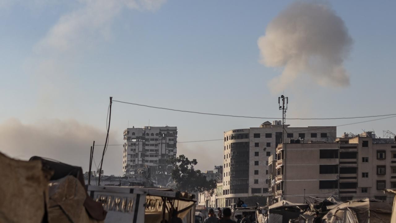 Katil İsrail ordusu Gazze'de ateşkesi ihlal ederek 1'i çocuk 3 Filistinliyi öldürdü