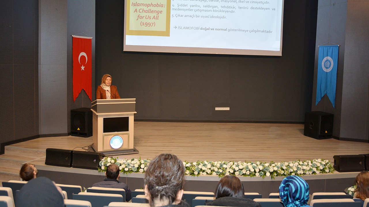 NEÜ’de İslamofobiye yönelik farkındalık çalışması
