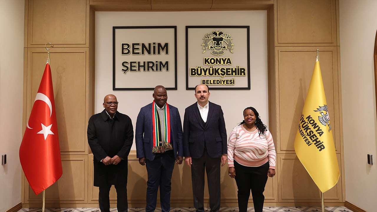 Güney Afrika Yerel Yönetimler Birliği Başkanı Stofile, Başkan Altay’ı ziyaret etti