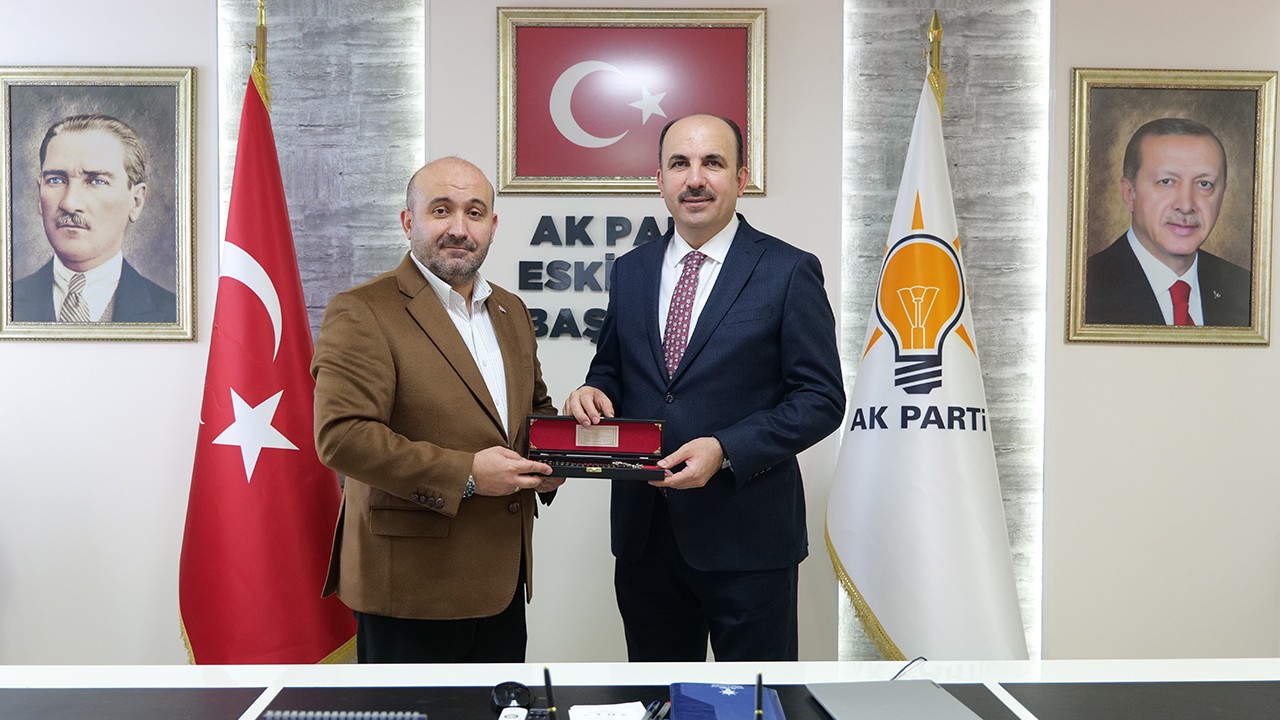 Konya Büyükşehir Belediye Başkanı Altay'dan AK Parti Eskişehir İl Başkanlığına ziyaret