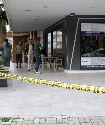 Sosyal medyada helallik istedi, emlak ofisini bastı! 1 ölü, 3 yaralı