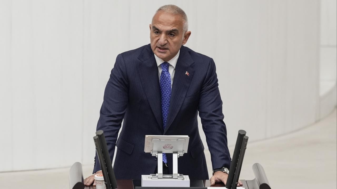Bakan Ersoy: Turizmde ilk 9 ayda tüm zamanların rekorunu kırdık