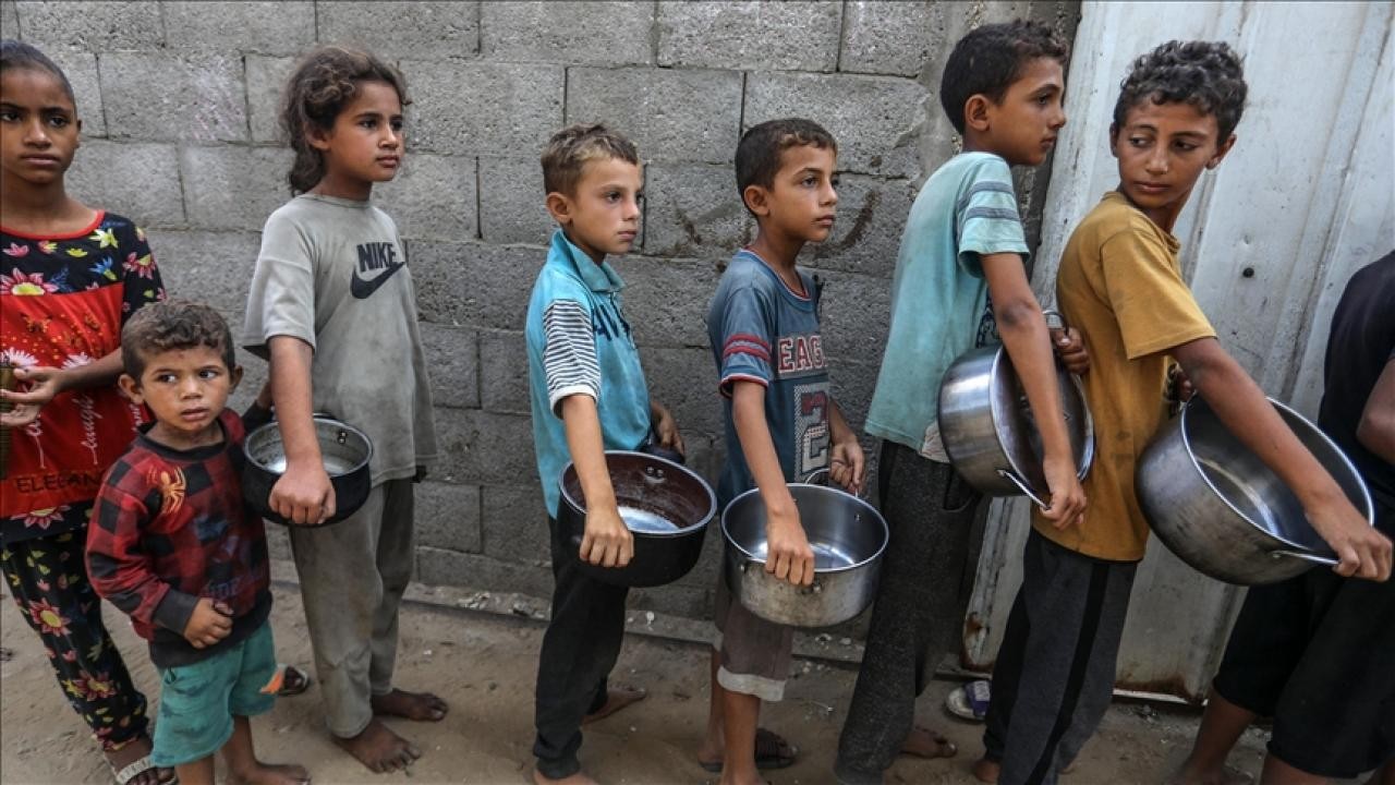 BM Genel Kurulu'ndan katil İsrail'e insani yardım şartı