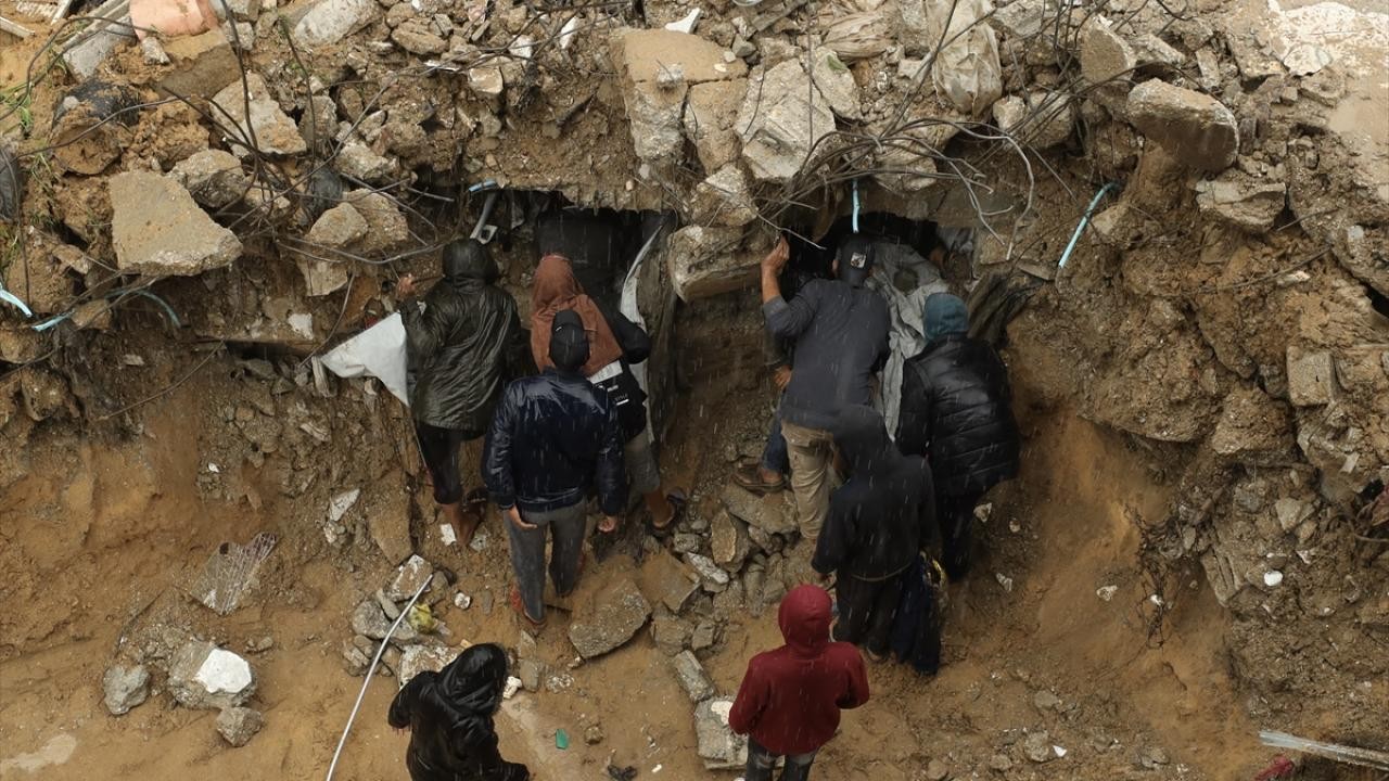 Gazze'de etkili olan fırtına nedeniyle hayatını kaybedenlerin sayısı 14'e yükseldi