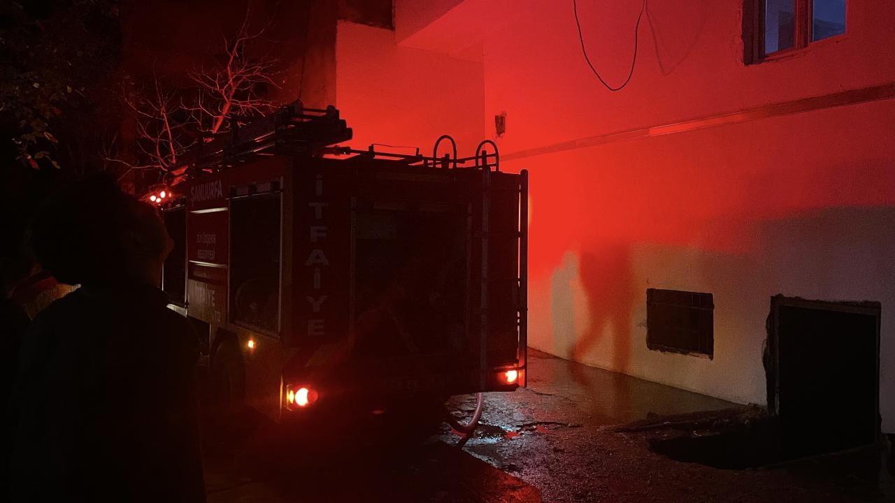 Akşam saatlerinde apartman yangını! 9 kişi hastaneye kaldırıldı