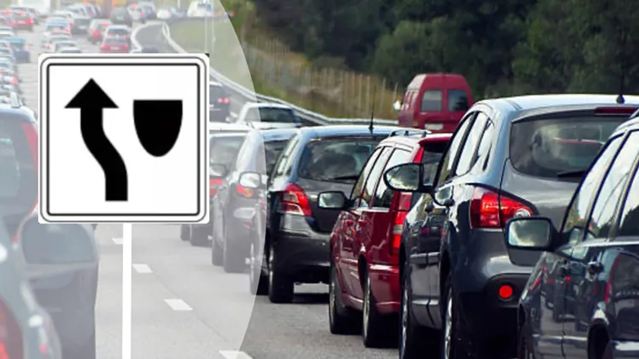 Bu trafik levhasını ehliyeti olan bile bilmiyor: İşte anlamı